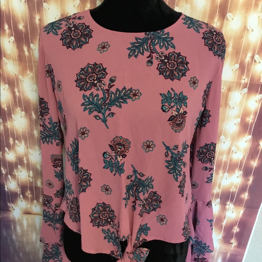 Bell sleeve floral shirt